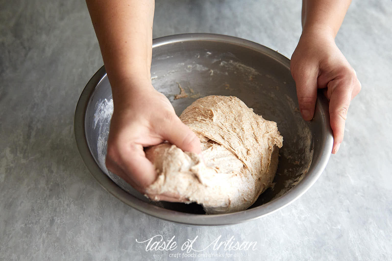 Sourdough: mixing the dough 