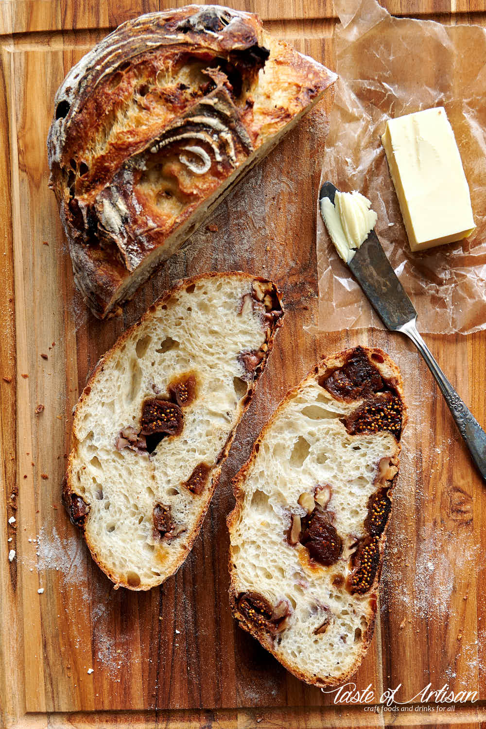 Dutch Oven Sourdough Bread (No Knead) - Champagne Tastes®