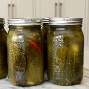 Canned dill pickles