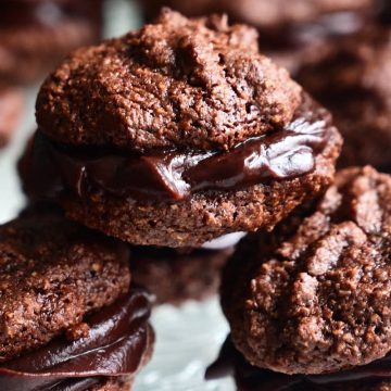 Baci-di-Alassio-Italian-Cookies