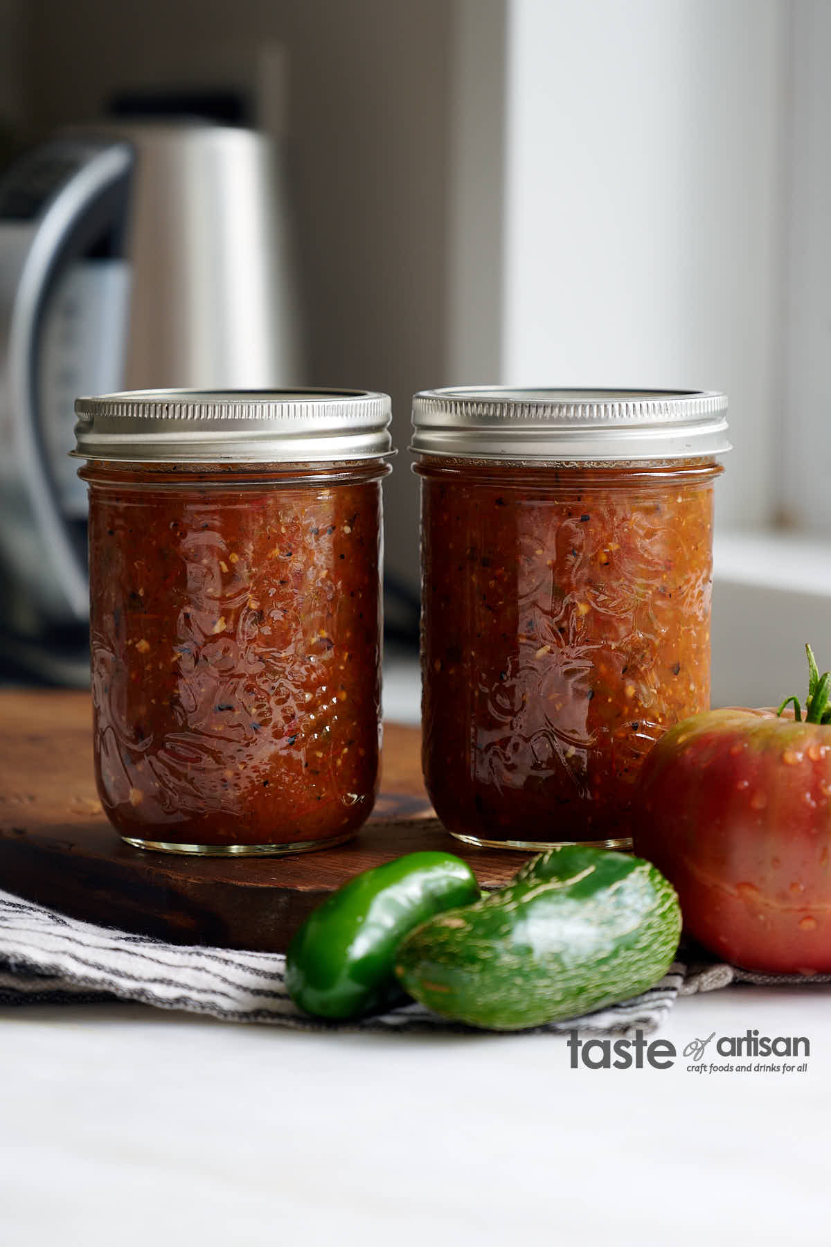 Recipe for the most delicious charred, smoky slasa roja (red salsa). Made with heirloom tomatoes, poblano and jalapeno peppers.