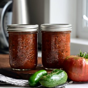 Recipe for the most delicious charred, smoky slasa roja (red salsa). Made with heirloom tomatoes, poblano and jalapeno peppers.