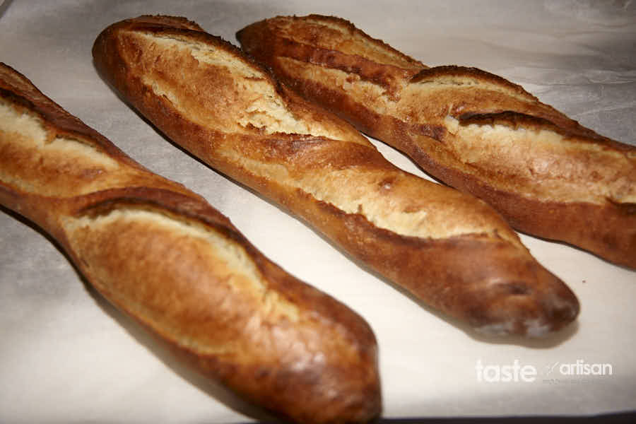https://tasteofartisan.com/wp-content/uploads/2023/11/First-baguettes-Taste-of-Artisan-5.jpg