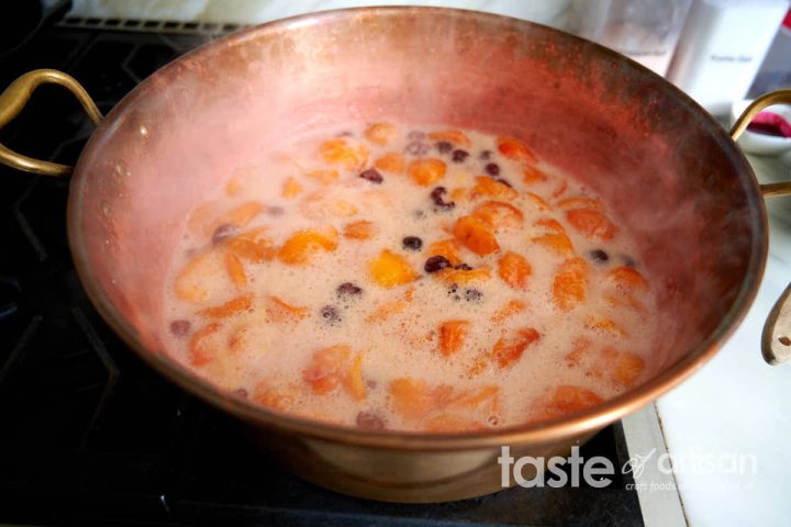 Cooking apricots